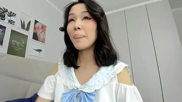 jamienyaam from StripChat is Freechat