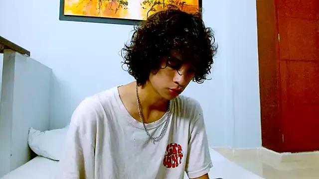 Jeremie_Twink from StripChat is Freechat