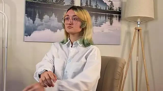 JoannieDrissel from StripChat is Freechat