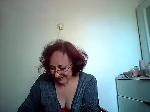 Julia54391 from StripChat is Freechat
