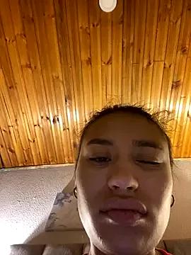 juliana-mancini from StripChat is Freechat