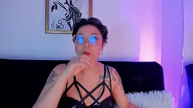 Juliexxxtasy from StripChat is Freechat