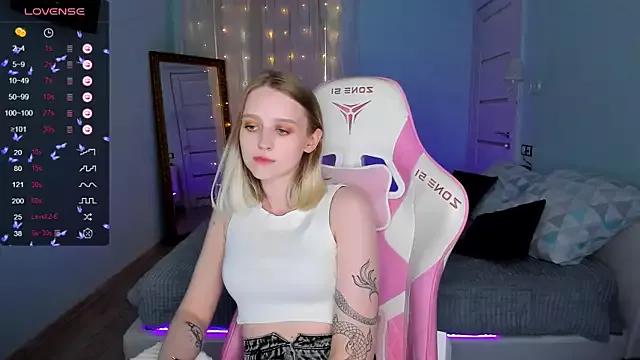 justinahelen_ from StripChat is Freechat