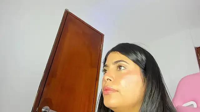 kandy-kiss from StripChat is Freechat