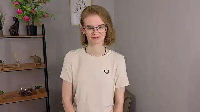 Karen_Ryan from StripChat is Freechat
