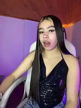 Karina16_pink from StripChat is Freechat