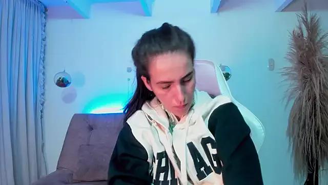 katalella_brown1 from StripChat is Freechat