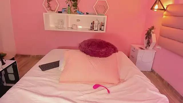 Katta_Gil from StripChat is Freechat