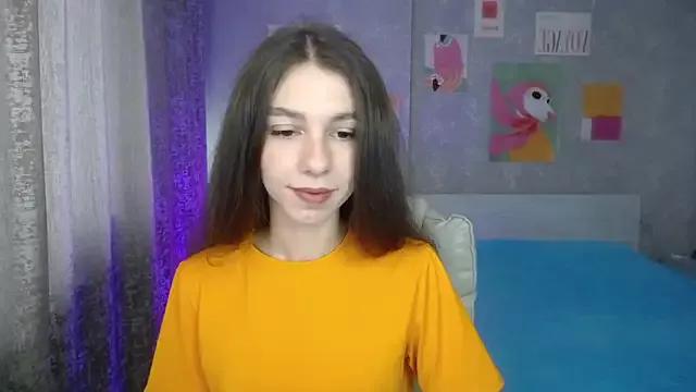 KellyShines from StripChat is Freechat