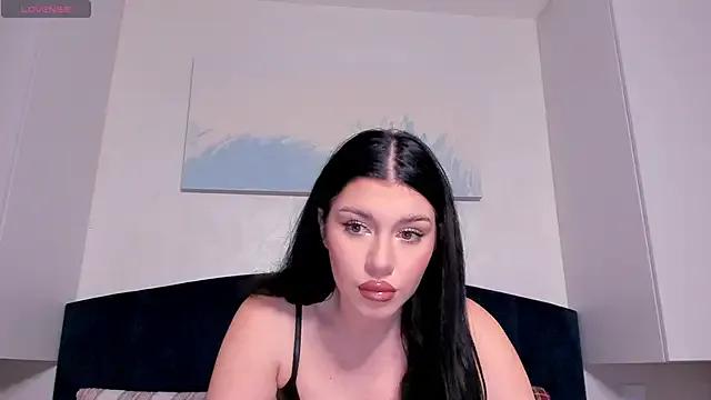 KendraKiss_ from StripChat is Freechat