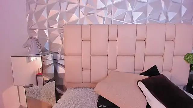 Keyla_lage from StripChat is Freechat