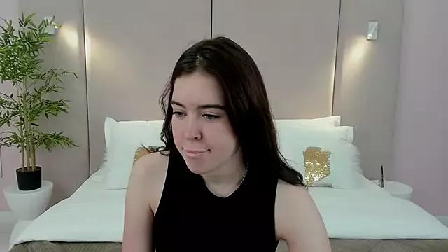 KimberlyBond from StripChat is Freechat