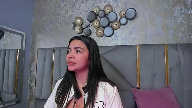 KimDevinne from StripChat is Freechat
