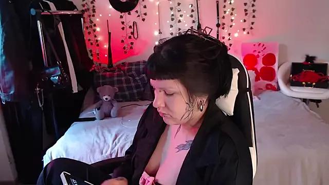 kirathorned from StripChat is Freechat