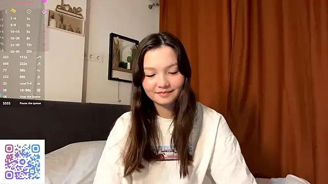 KiraVelvet from StripChat is Freechat