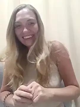 KisaVixen from StripChat is Freechat