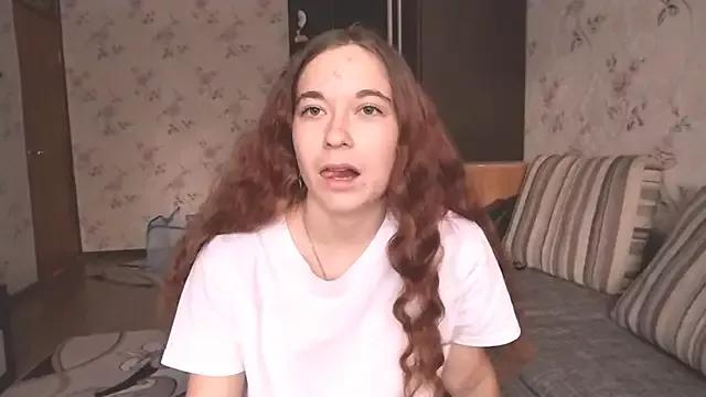 KissKarina from StripChat is Freechat