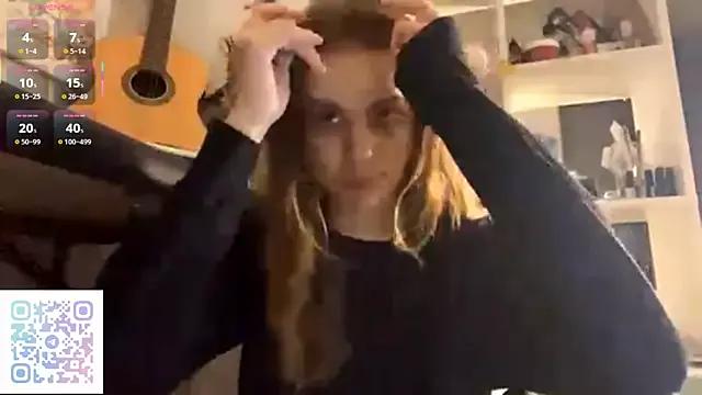 KissnoTilt from StripChat is Freechat