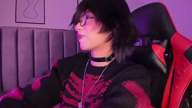 Kitty_Gang from StripChat is Freechat