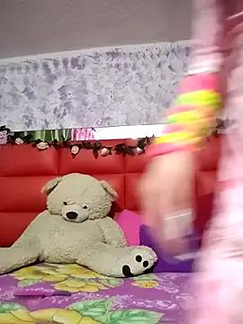 Kitty_Melodi from StripChat is Freechat
