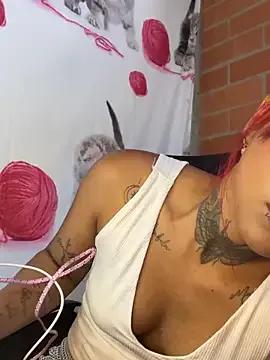 kitty_moon1 from StripChat is Freechat