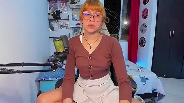 kittynerdynat from StripChat is Freechat