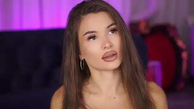 KyssaraPlay from StripChat is Freechat