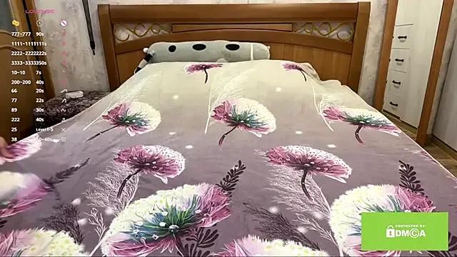 lady_linaa from StripChat is Freechat