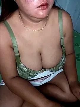 lady_rosie from StripChat is Freechat