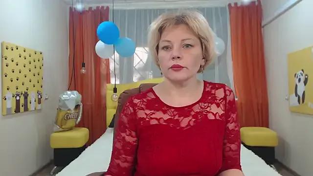 LadyElina from StripChat is Freechat