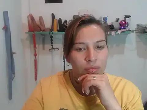 layanafuckass from StripChat is Freechat