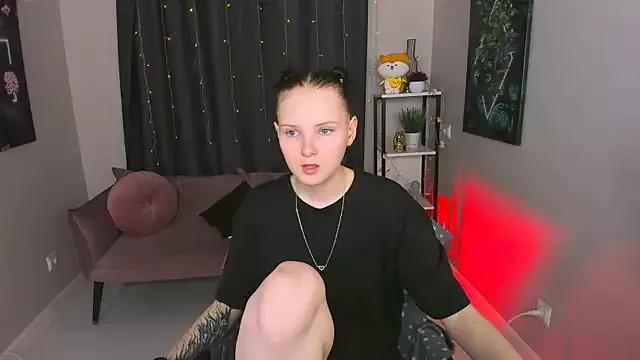Leila_xxBaby from StripChat is Freechat