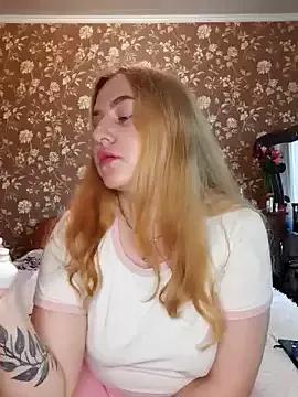 LianaJu from StripChat is Freechat