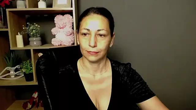 LiluGrants from StripChat is Freechat