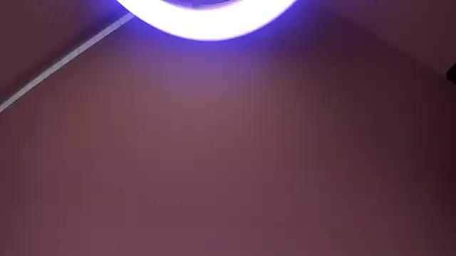 Linaa_Rosse_ from StripChat is Freechat