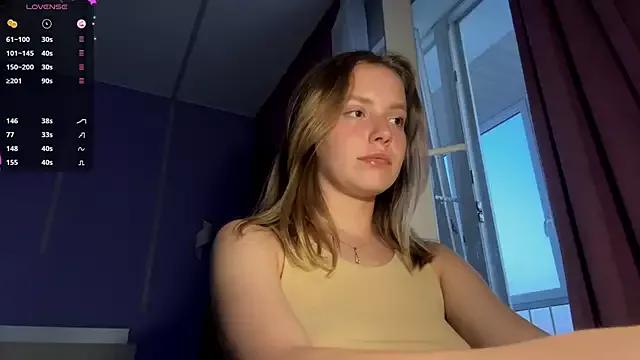 LinaMoonBlessed from StripChat is Freechat