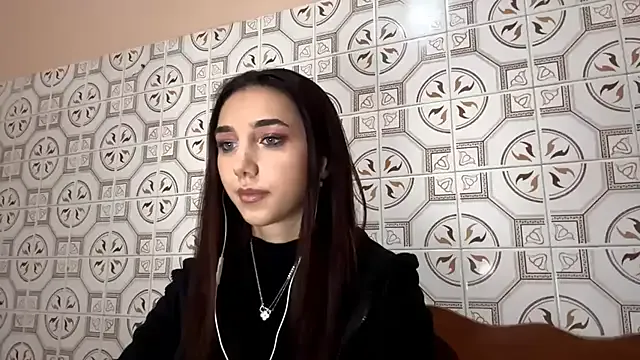 LinaMour from StripChat is Freechat