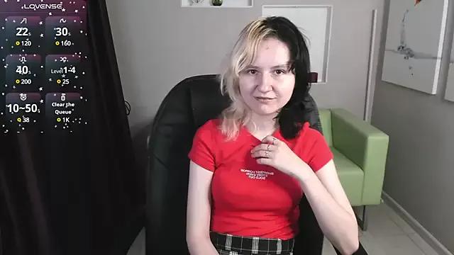 LinaVeritas from StripChat is Freechat