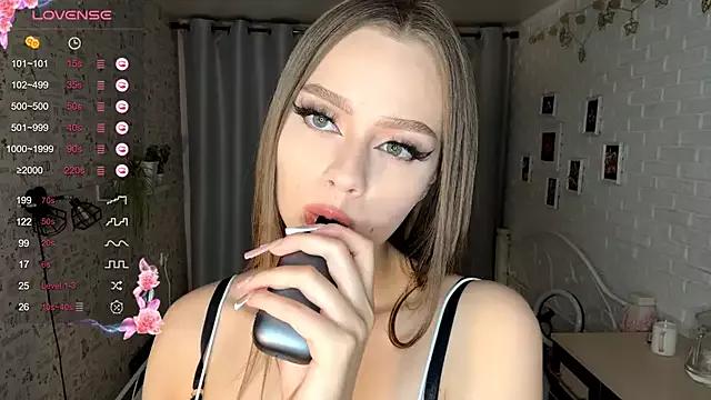 LinetteFay from StripChat is Freechat