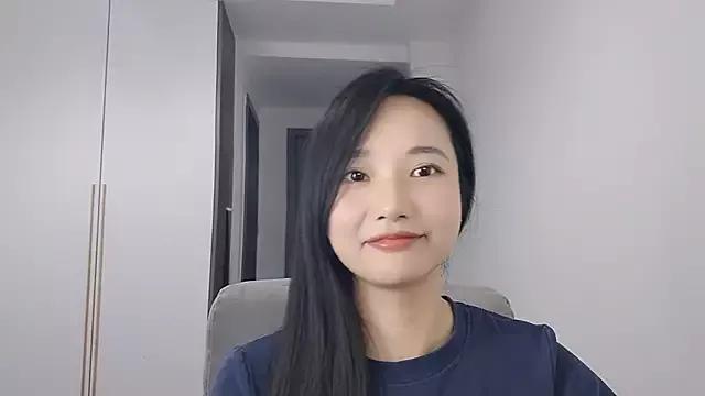 Lisa-3333 from StripChat is Freechat