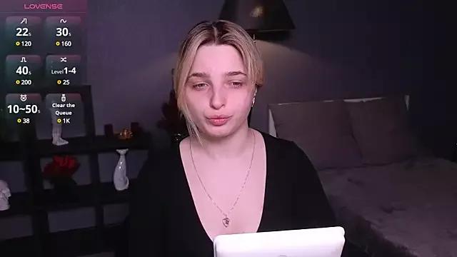 LisaBenner from StripChat is Freechat
