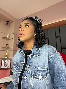LisaMendez from StripChat is Freechat