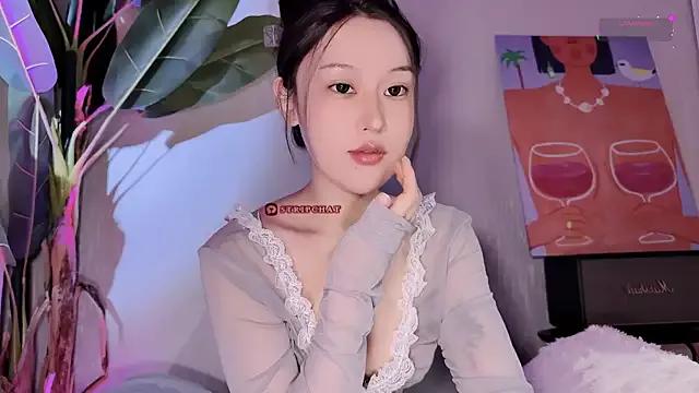 LisaNeverDie from StripChat is Freechat