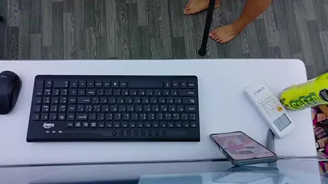 Little_cocksucker from StripChat is Freechat
