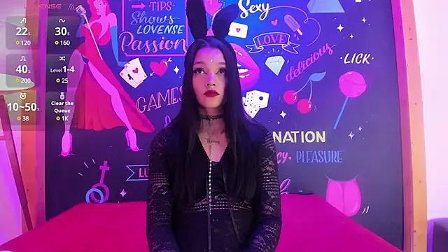 LolaLarsson from StripChat is Freechat