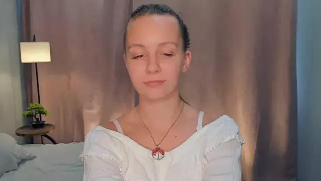 LorriSteman from StripChat is Freechat