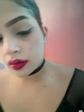 LucianaQuen from StripChat is Freechat