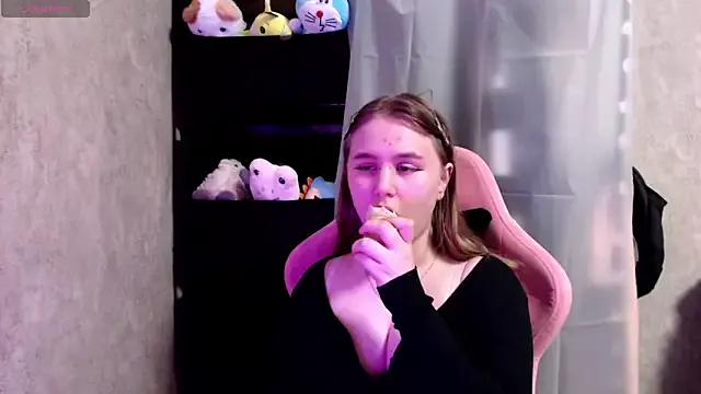 Lucille_Lighter from StripChat is Freechat