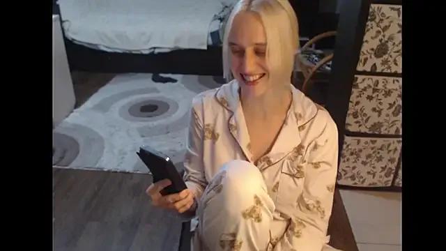 Lucky-Sweet_Bb from StripChat is Freechat