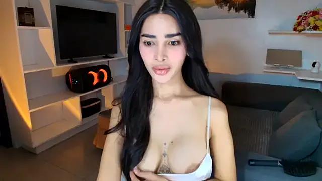 Lucythepussycock09 from StripChat is Freechat